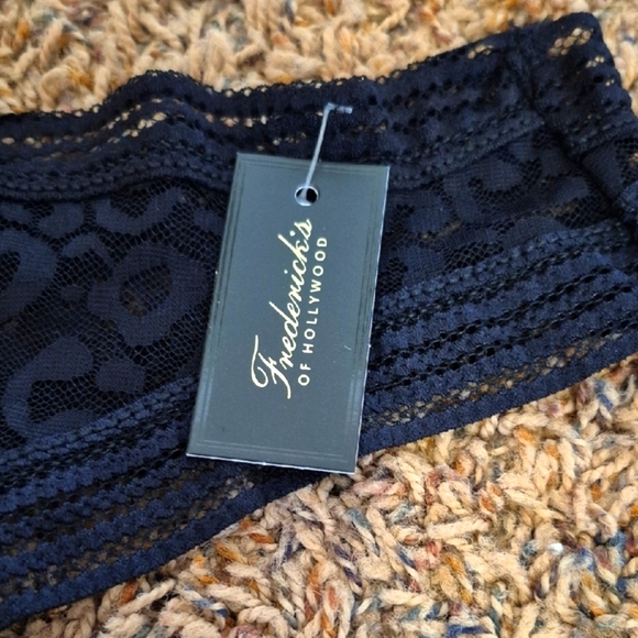 Black Lace Thong - Picture 2 of 4